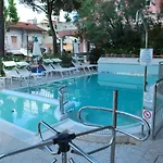 Szálloda Hotel Villa Verde