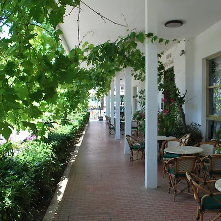 فندق Hotel Villa Verde