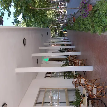 Hotel Villa Verde فندق San Mauro Mare